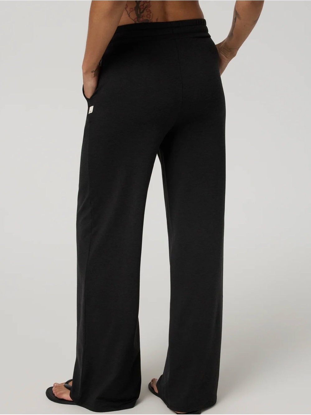 51. Vuori Halo Essential Wideleg Pant - Picture 3 of 6